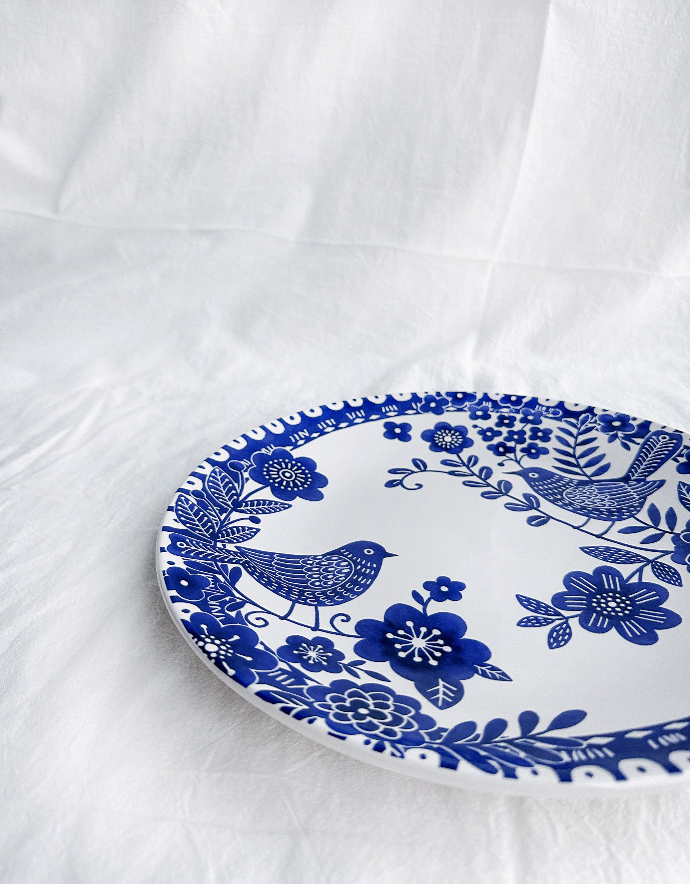 Magpie Paradise Dinner Plates, Set of 4